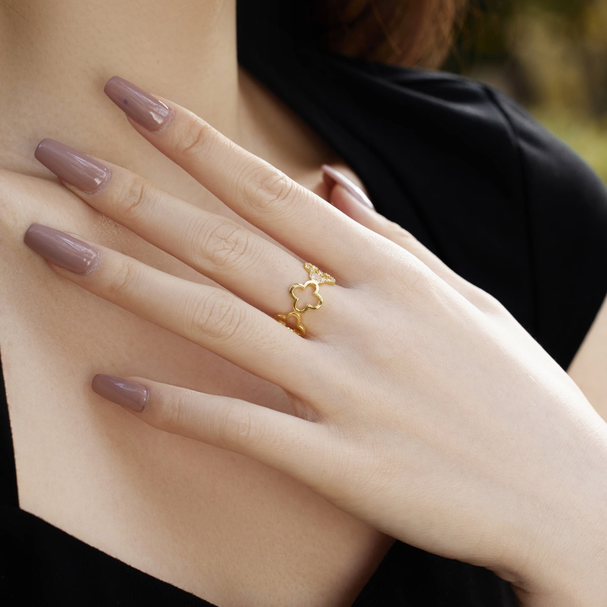 [Everoly JW]Hollow Design Four-Leaf Clover Flower Shape Ring