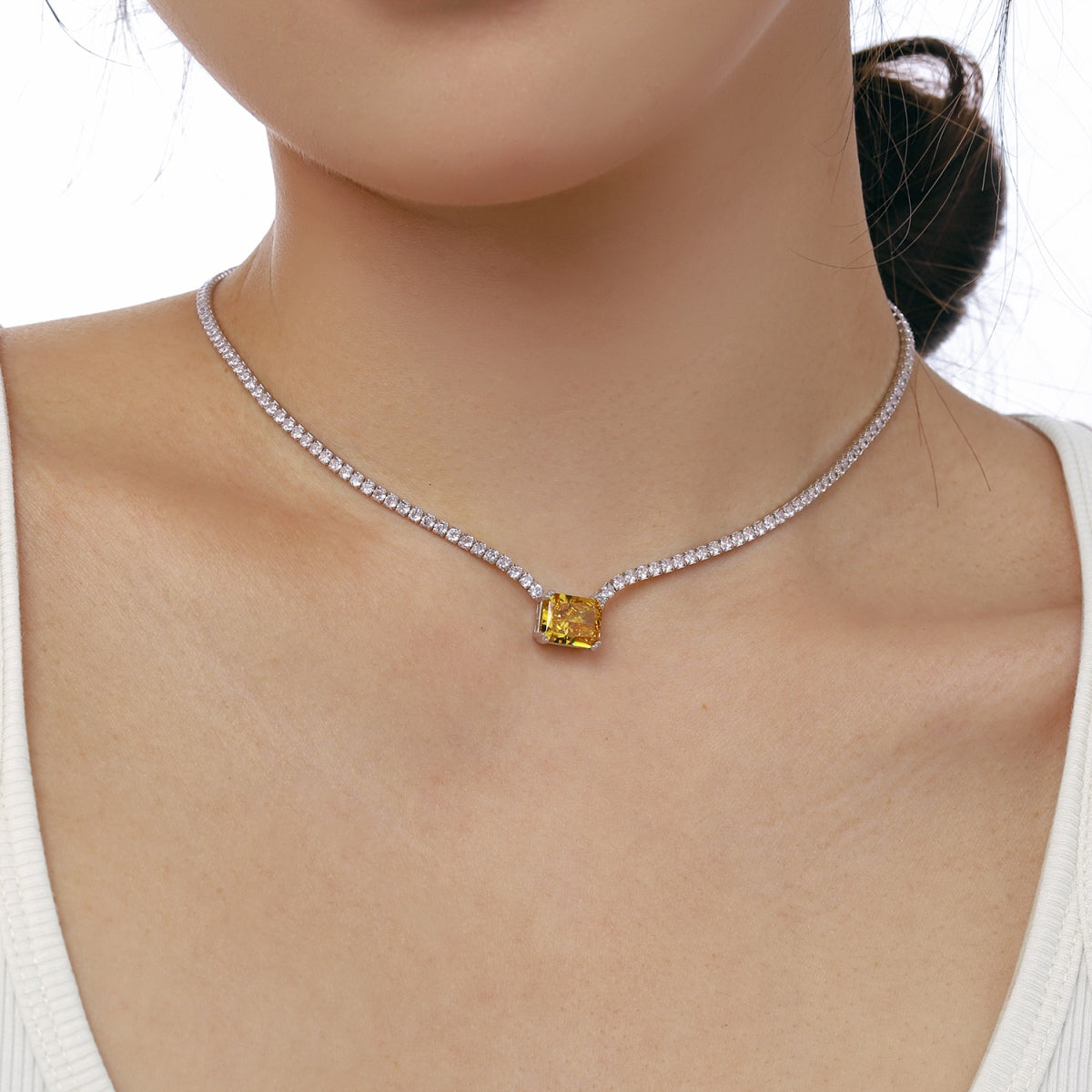 [Everoly JW]4.0 Carat Elegant Radiant Cut Necklace