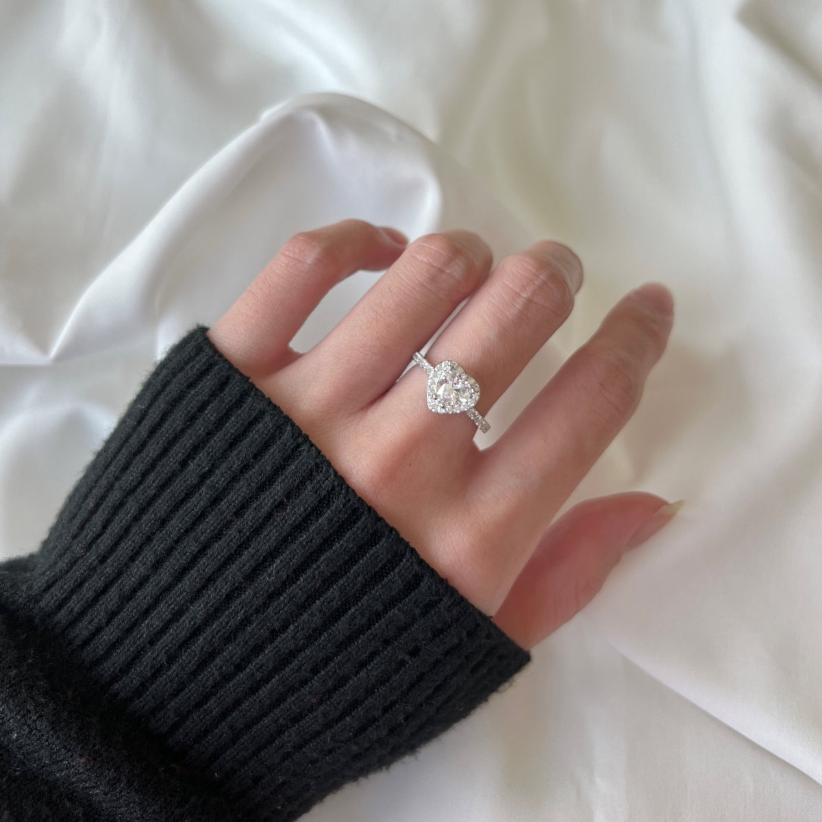 [Everoly JW]Eternity Splashy Romantic Heart Shape Lover Ring