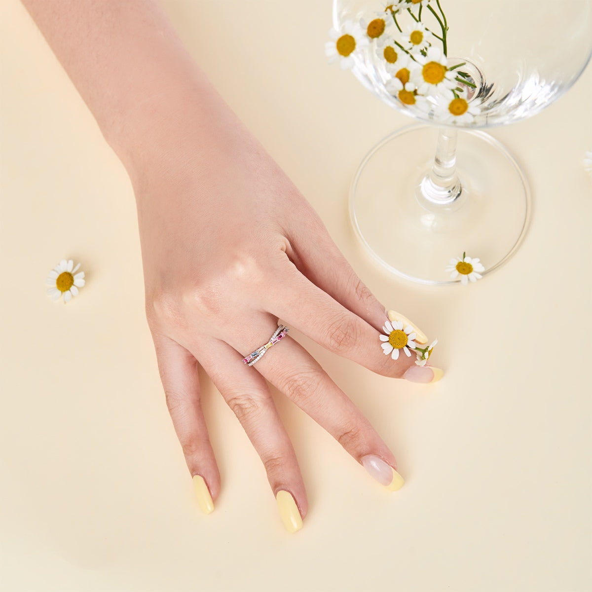 [Everoly JW]Energetic Elegant Radiant Cut Party Ring
