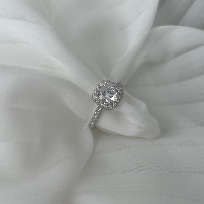 [Everoly JW]Dazzling Resplendent Round Cut Wedding Ring