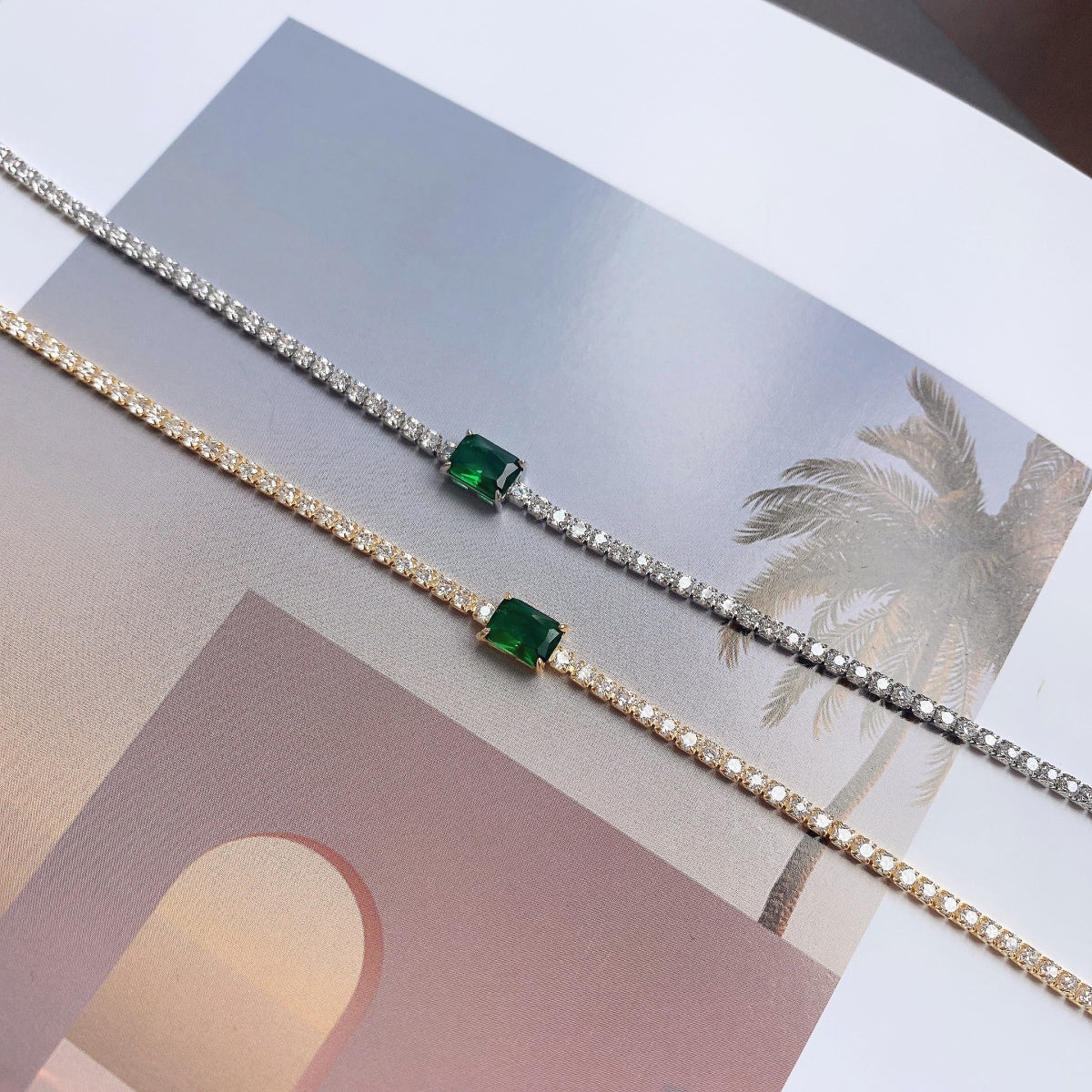 [Everoly JW]1.0 Carat Unique Emerald Cut Banquet Bracelet