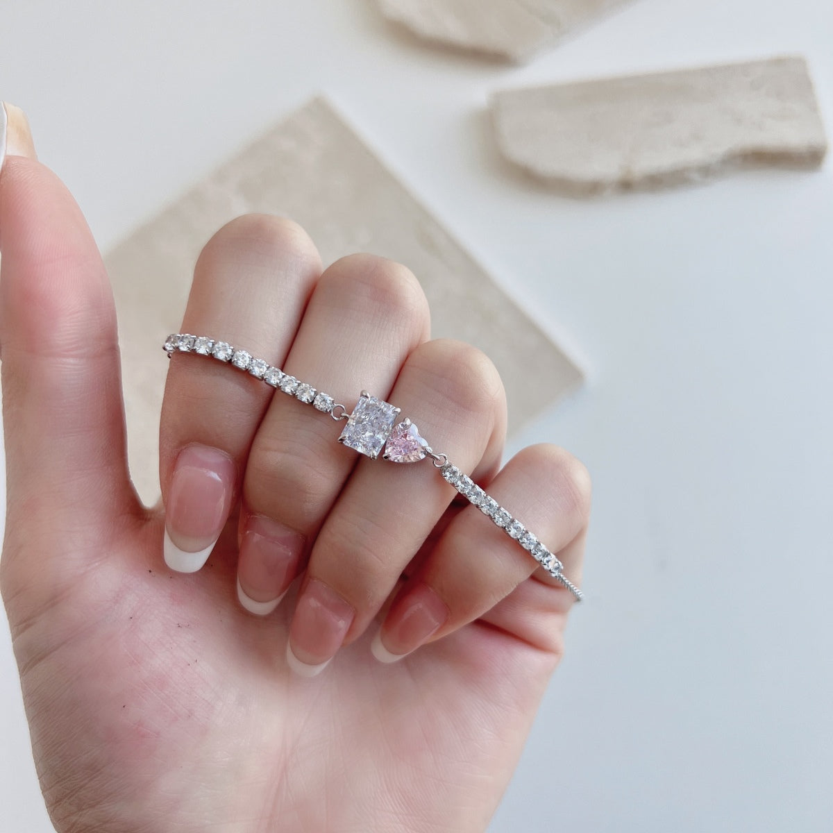 [Everoly JW]Dazzling Unique Multi Shape Lover Bracelet
