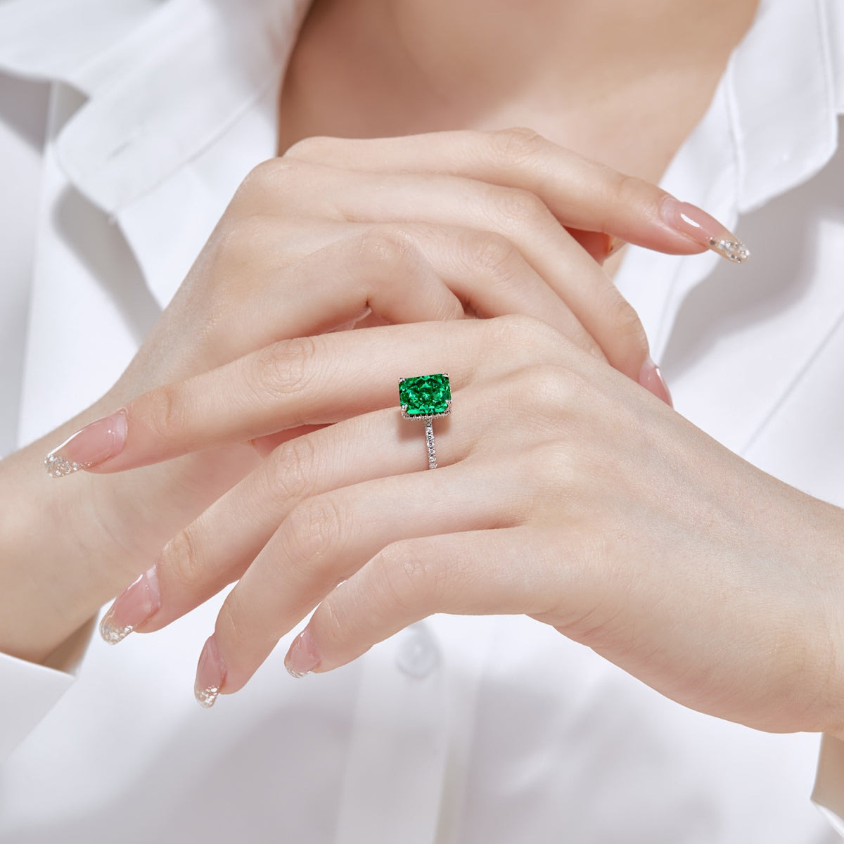 [Everoly JW]4.0 Carat Luxurious Engagement Ring
