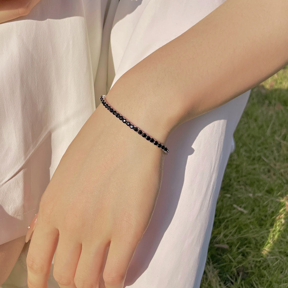 [Everoly JW]Radiant Colorful Round Cut Party Bracelet
