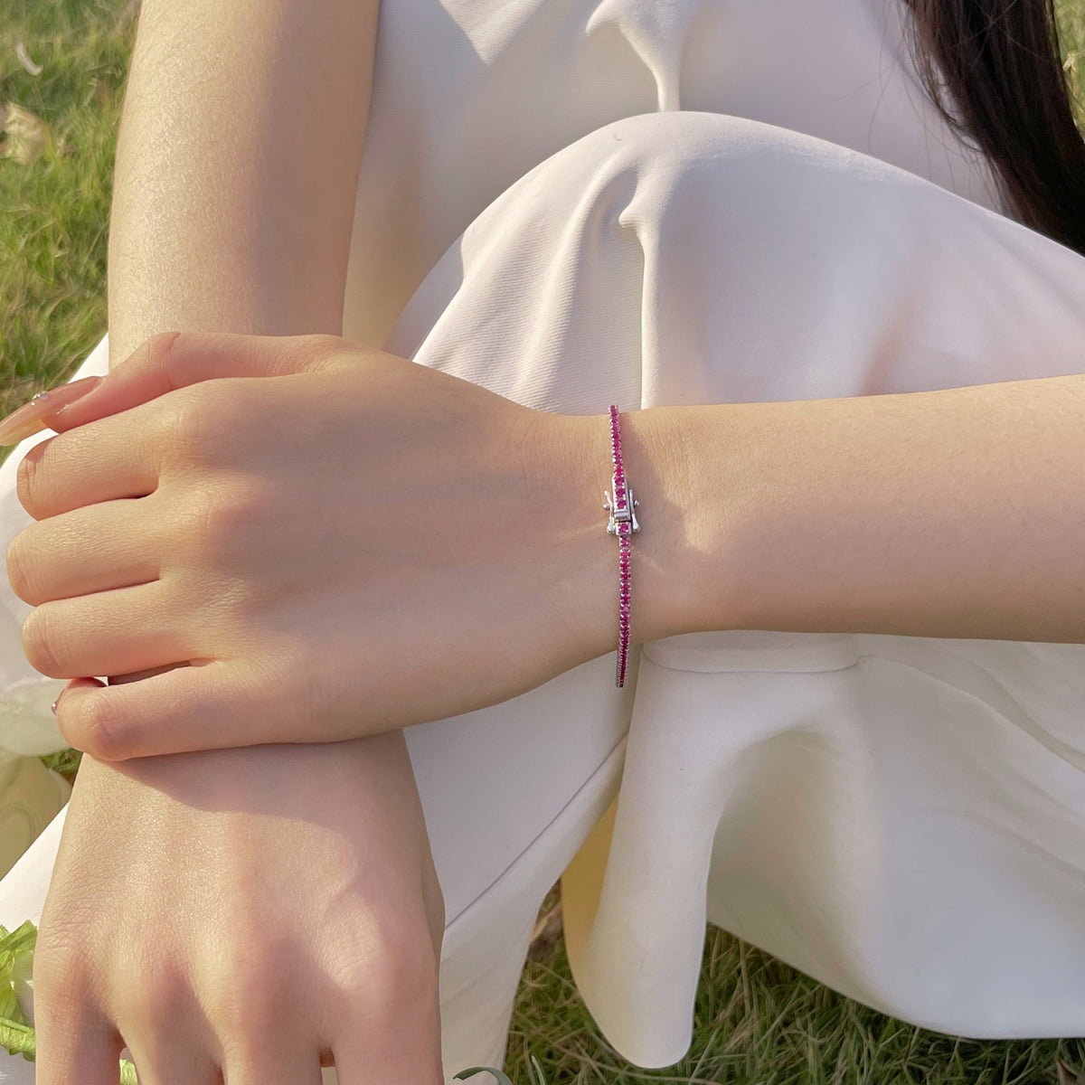 [Everoly JW]Radiant Colorful Round Cut Party Bracelet