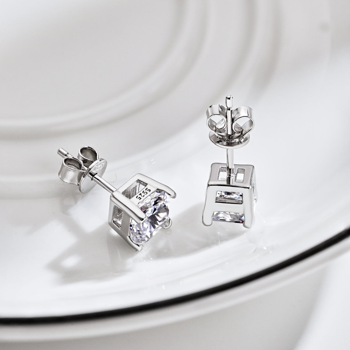 [Everoly JW]1.0 Carat Radiant Princess Cut Wedding Earrings