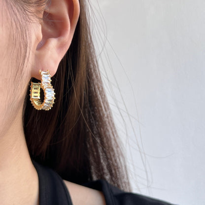 [Everoly JW]Radiant Heart Cutout Earrings