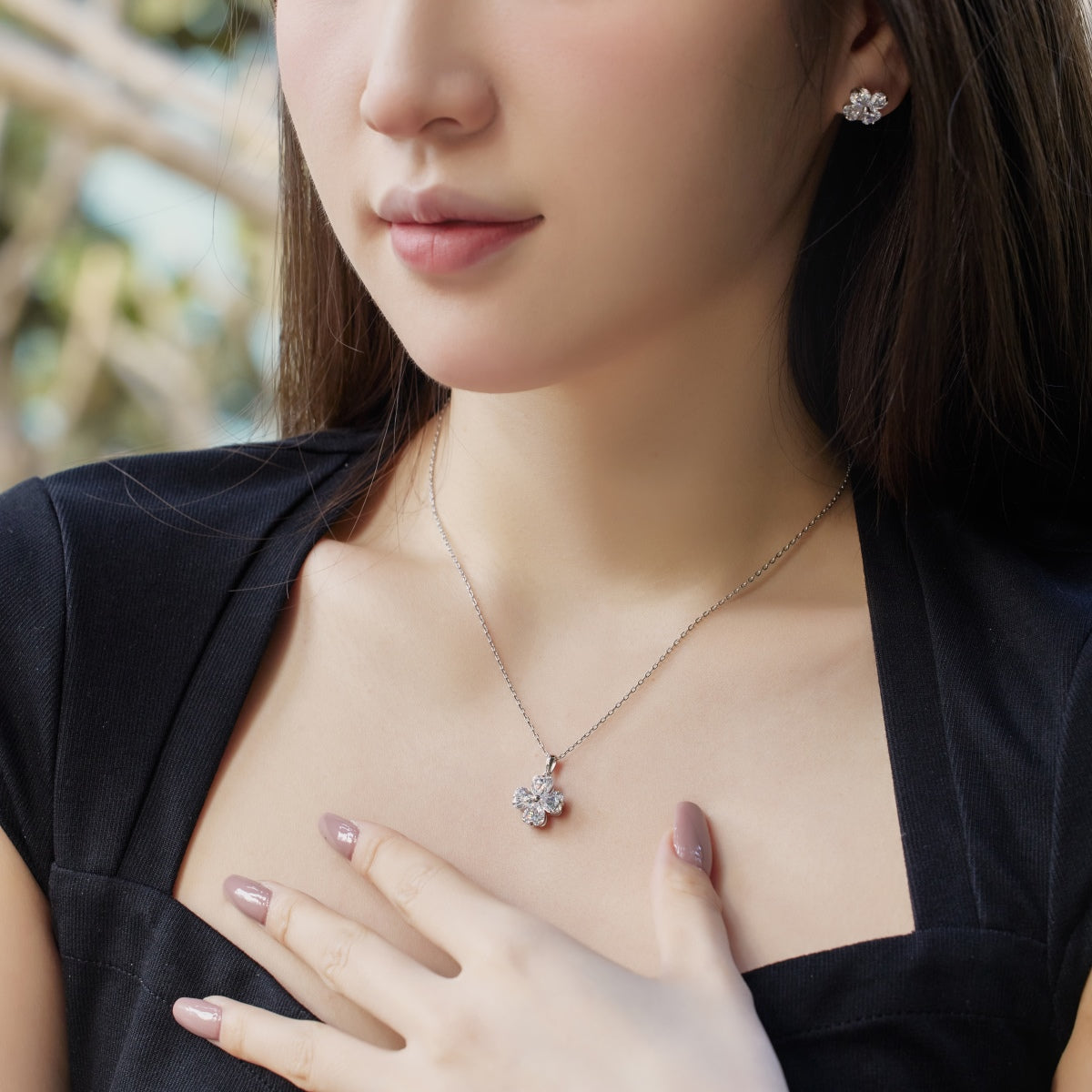 [Everoly JW]Heart-Shaped Four-Leaf Clover Bead Necklace