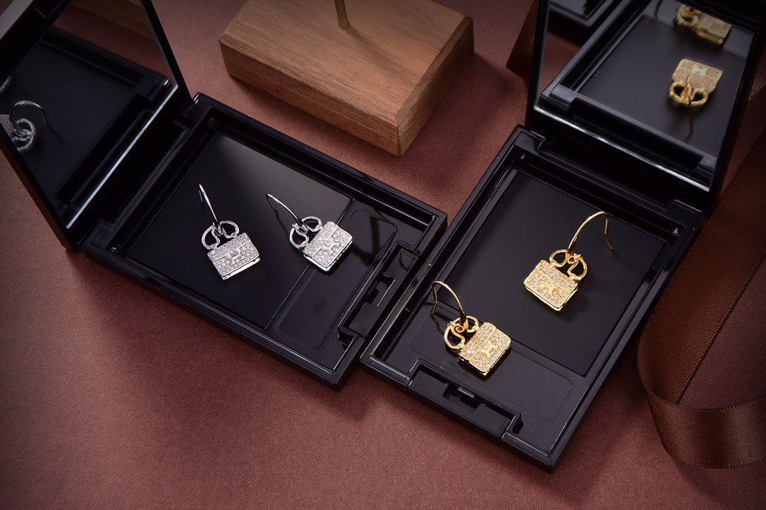 [Everoly JW]KELLY DIAMOND EARRINGS