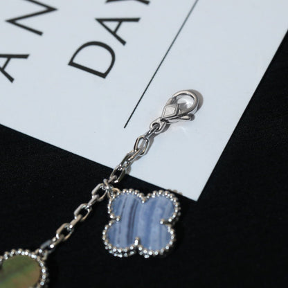[Everoly JW]CLOVER ARMBAND 5 MOTIVE MOP CHALCEDON SILBER 