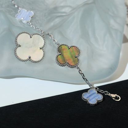 [Everoly JW]CLOVER ARMBAND 5 MOTIVE MOP CHALCEDON SILBER 