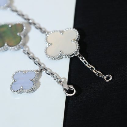 [Everoly JW]CLOVER ARMBAND 5 MOTIVE MOP CHALCEDON SILBER 