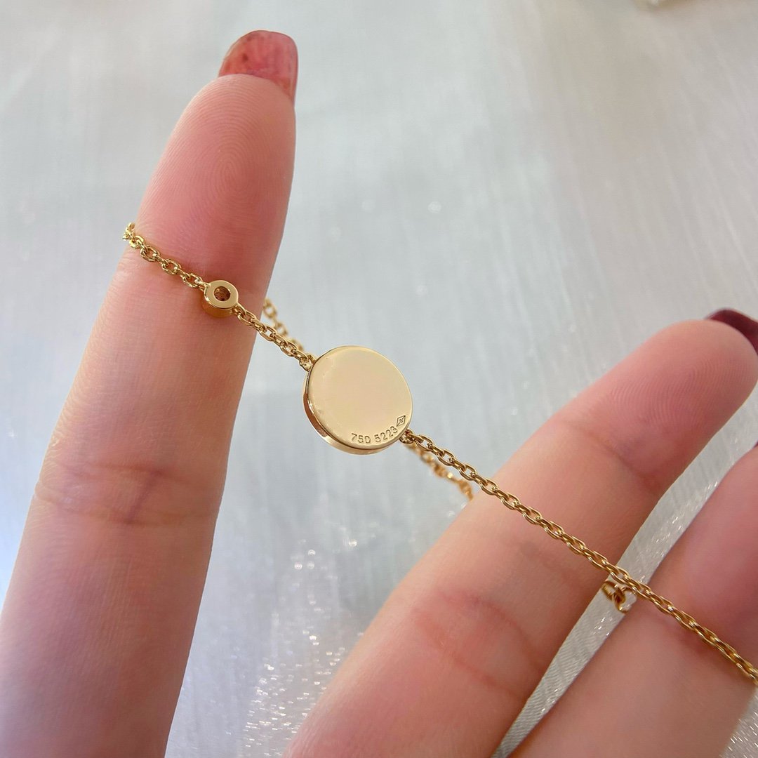 [Everoly JW]SUN PEDANT CARNELIAN BRACELET