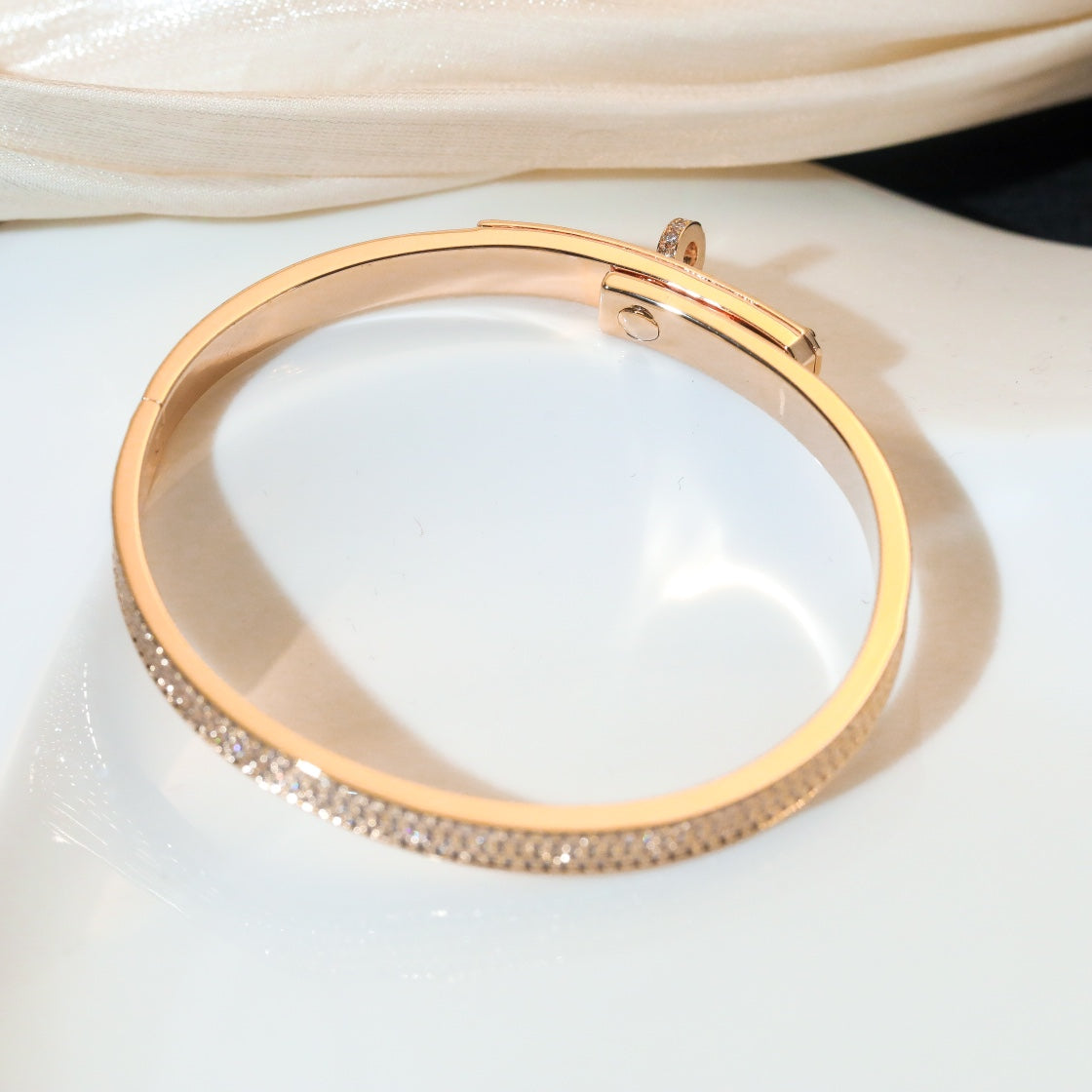 [Everoly JW]KELLY ARMBAND MIT DIAMANTEN 