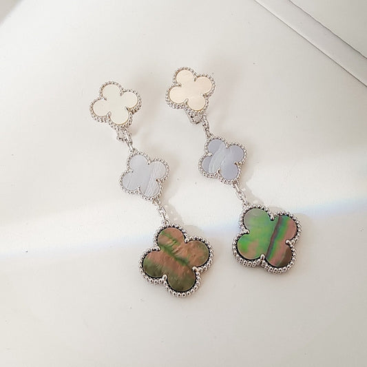 [Everoly JW]CLOVER 3 MOTIFS CHALCEDONY DARK MOP SILVER EARRINGS