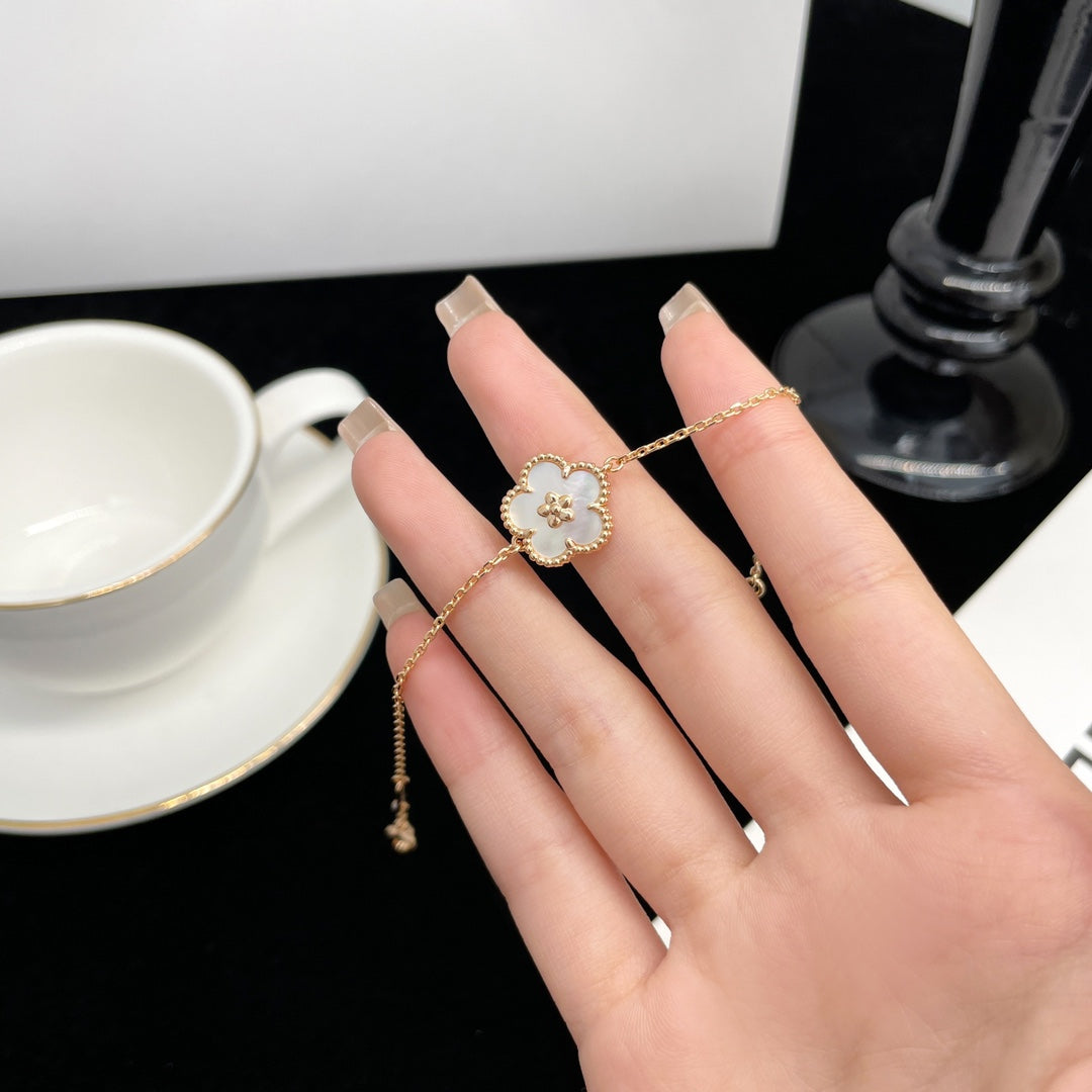 [Everoly JW] GLÜCKLICHES FRÜHLINGSARMBAND AUS ROSÉGOLD