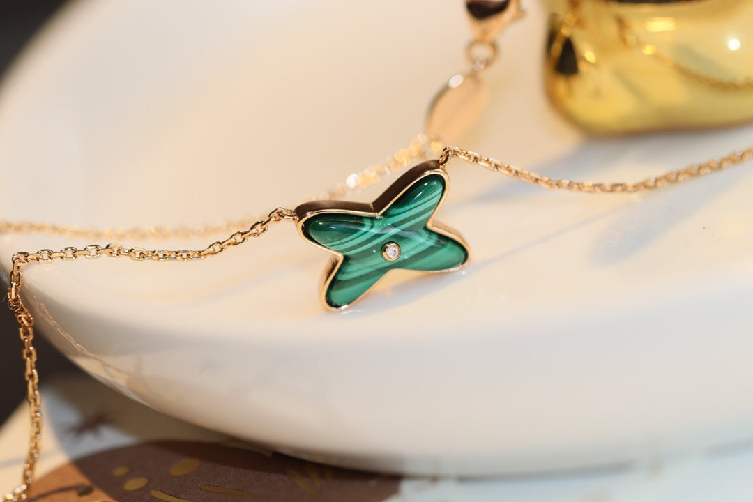 [Everoly JW]JEUX MALACHITE 1 DIAMOND PINK GOLD NECKLACE