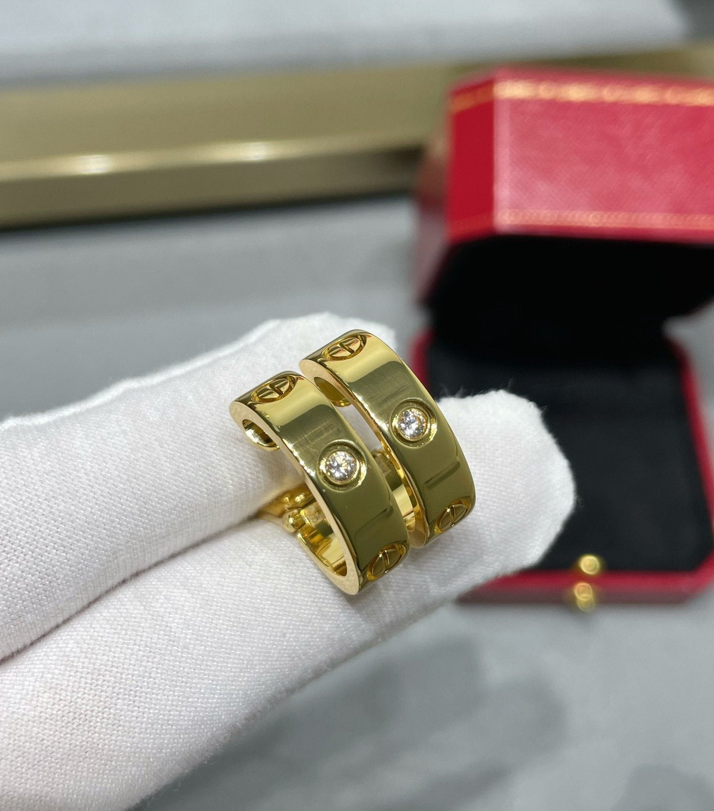 [Everoly JW]LOVE 5.5MM 1 DIAMOND EARRINGS