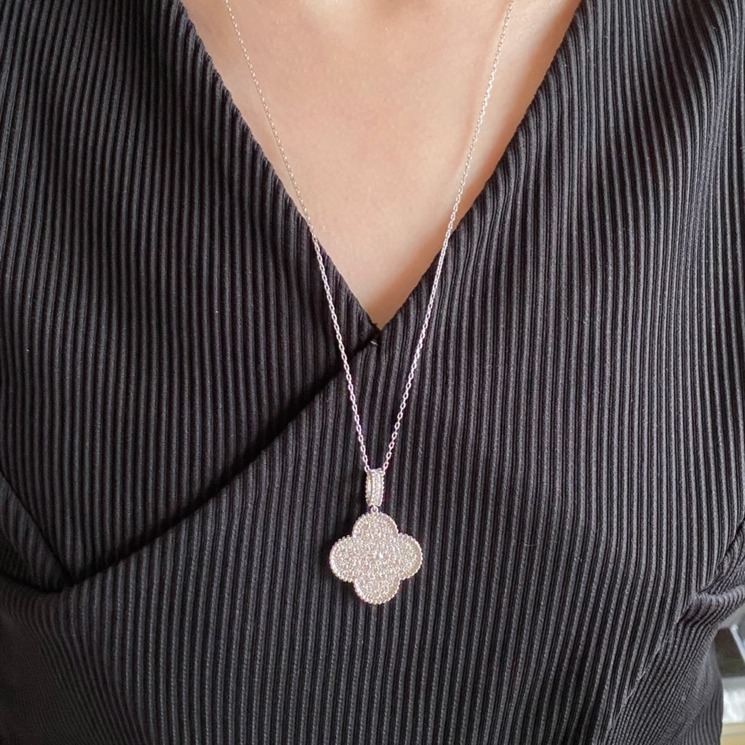 [Everoly JW]CLOVER 25MM LARGE PEDANT DIAMOND PAVED LONG NECKLACE