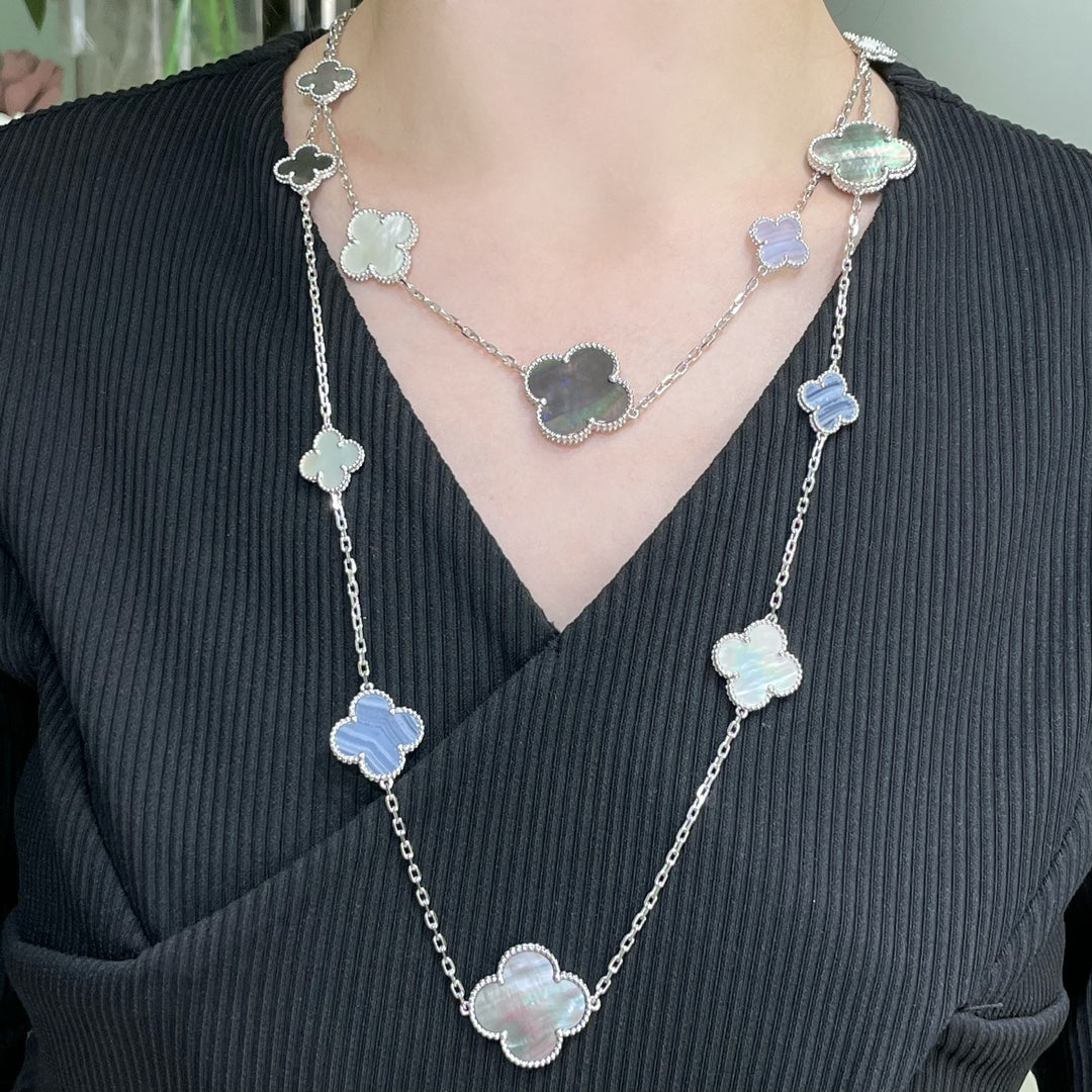 [Everoly JW]CLOVER 16 MOTIF CHALCEDONY MOP SILVER NECKLACE