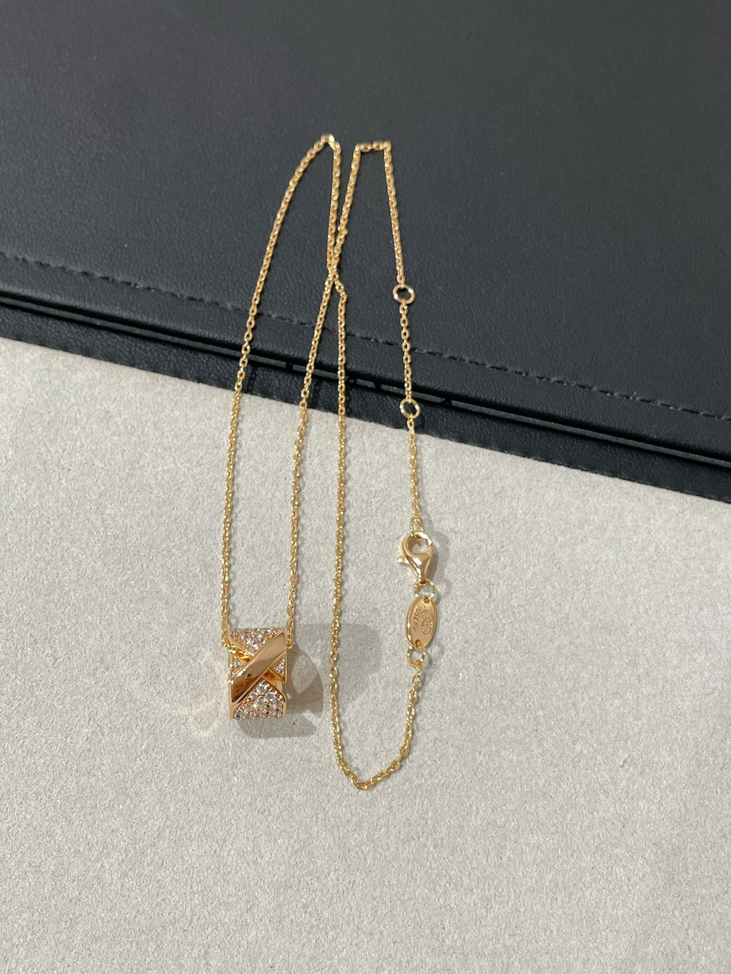 [Everoly JW]LIENS EVIDENCE DIAMOND PAVED NECKLACE