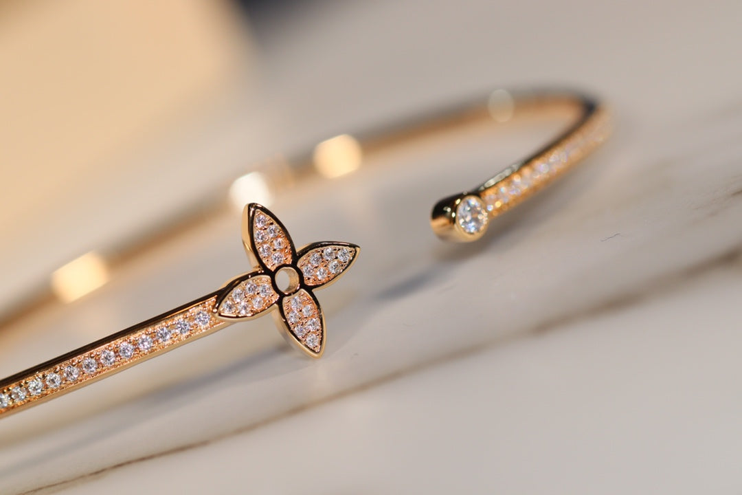 [Everoly JW]IDYLLE GOLD OFFENES ARMBAND MIT DIAMANTEN