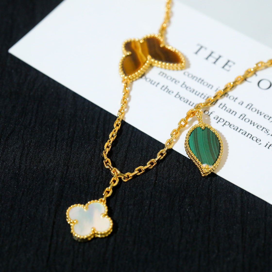 [Everoly JW]LUCKY SPRING 5 MOTIF GOLD BRACELET