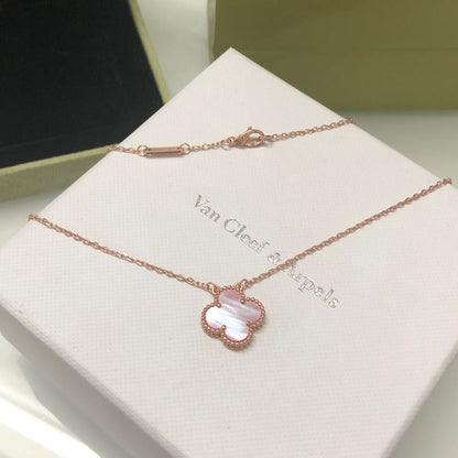 [Everoly JW]CLOVER 15MM ROSA PERLMUTT EINZELNE BLUMENKETTE