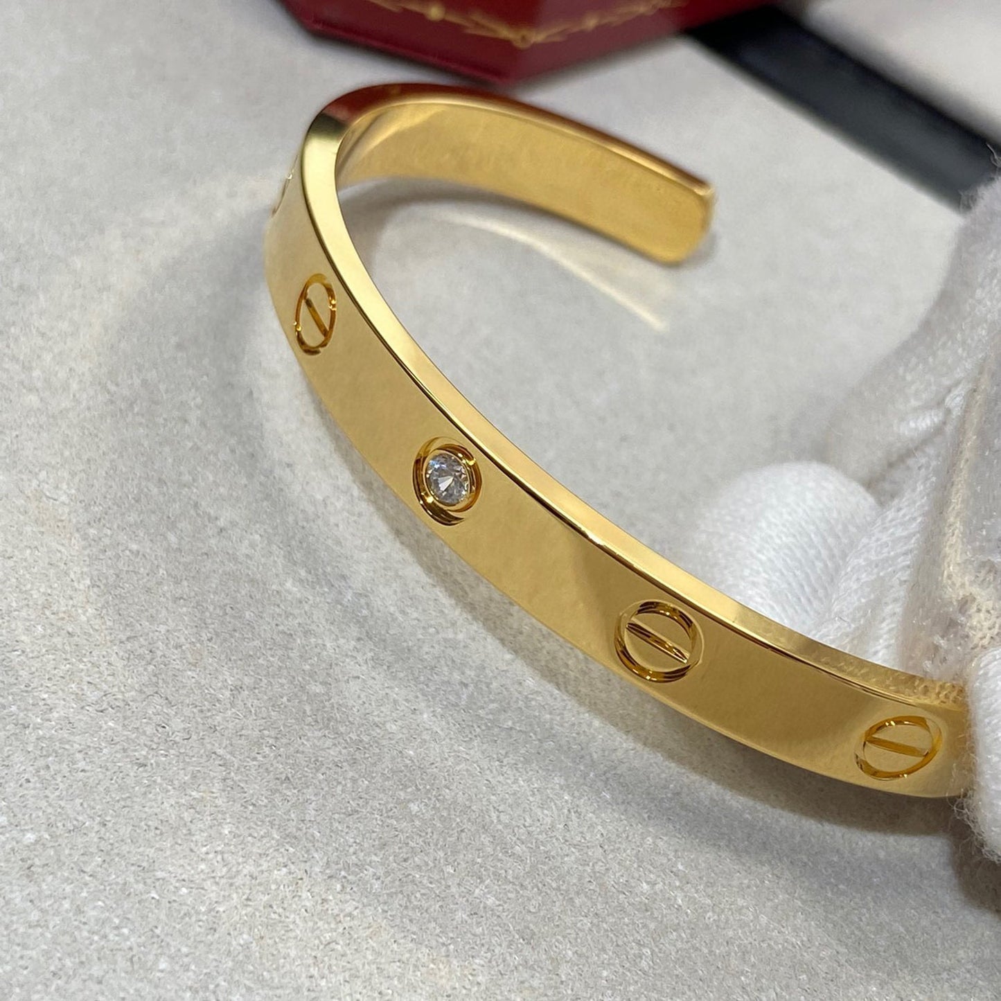 [Everoly JW]LOVE BRACELET 6.1MM 1 DIAMOND OPEN CUFF