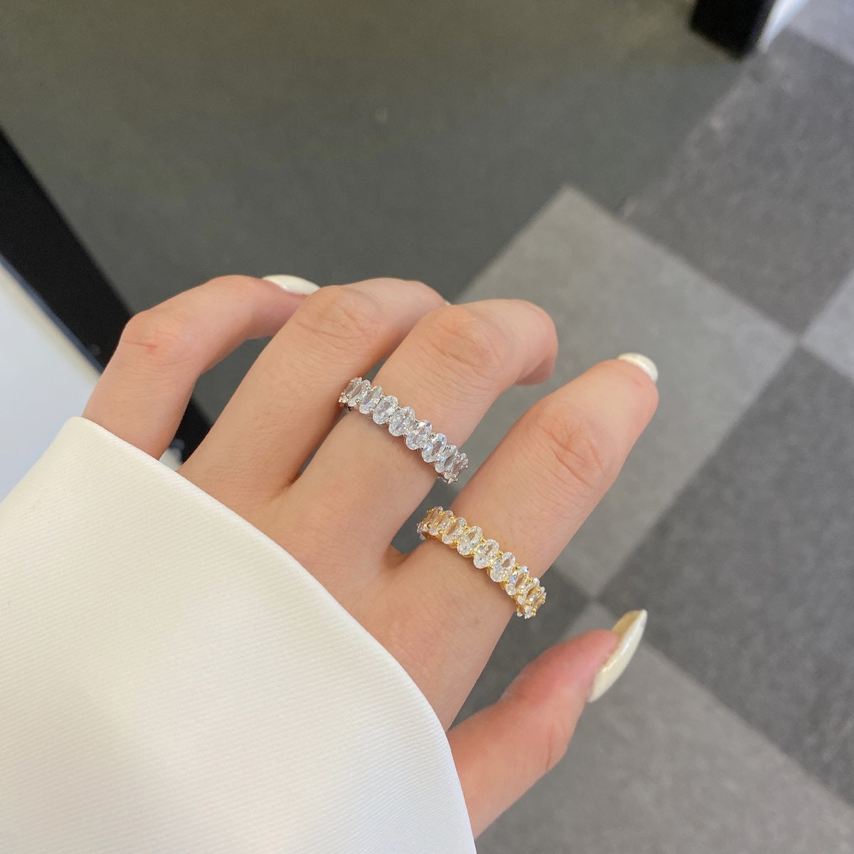 [Everoly JW]Ornate Oval Cut Tennis Ring