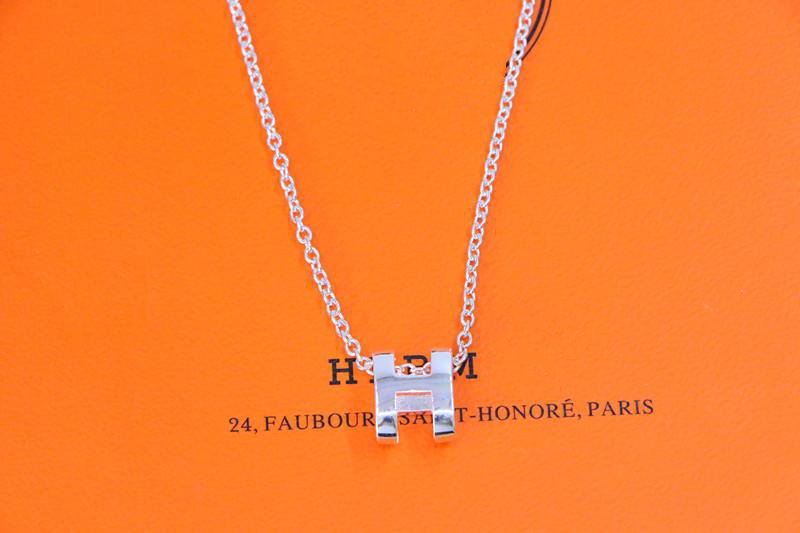 [Everoly JW]HM NECKLACE H LETTER OVAL SERIES
