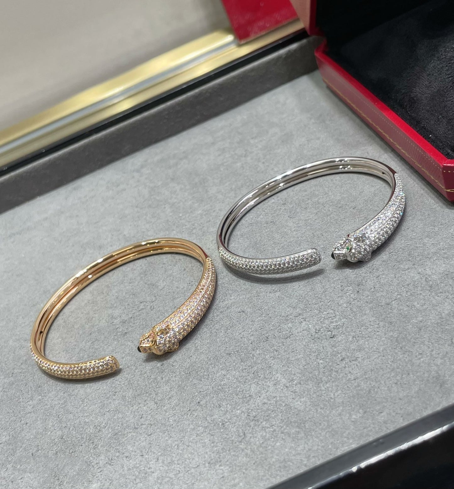 [Everoly JW]PANTHERE FULL DIAMOND OPEN BRACELET